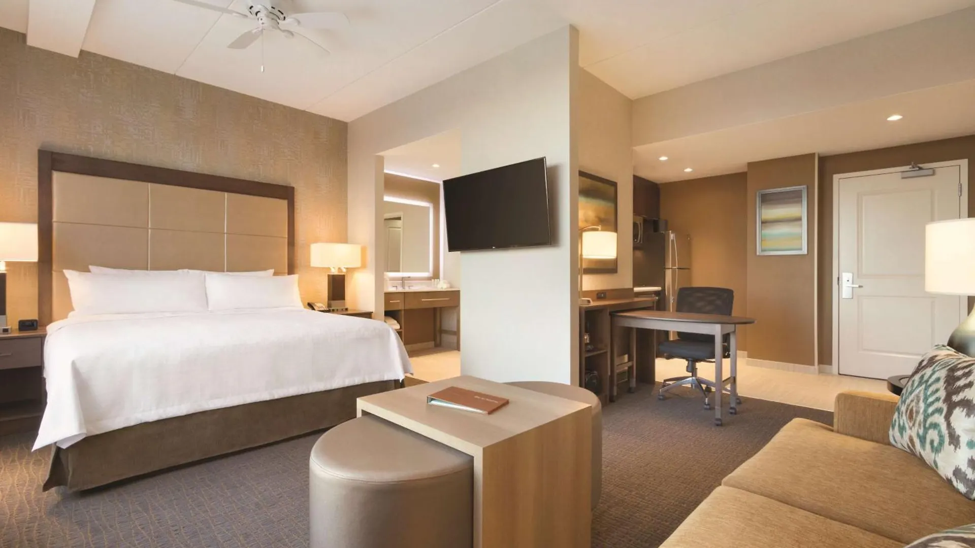 *** Hotel Homewood Suites By Hilton Calgary Downtown Canada