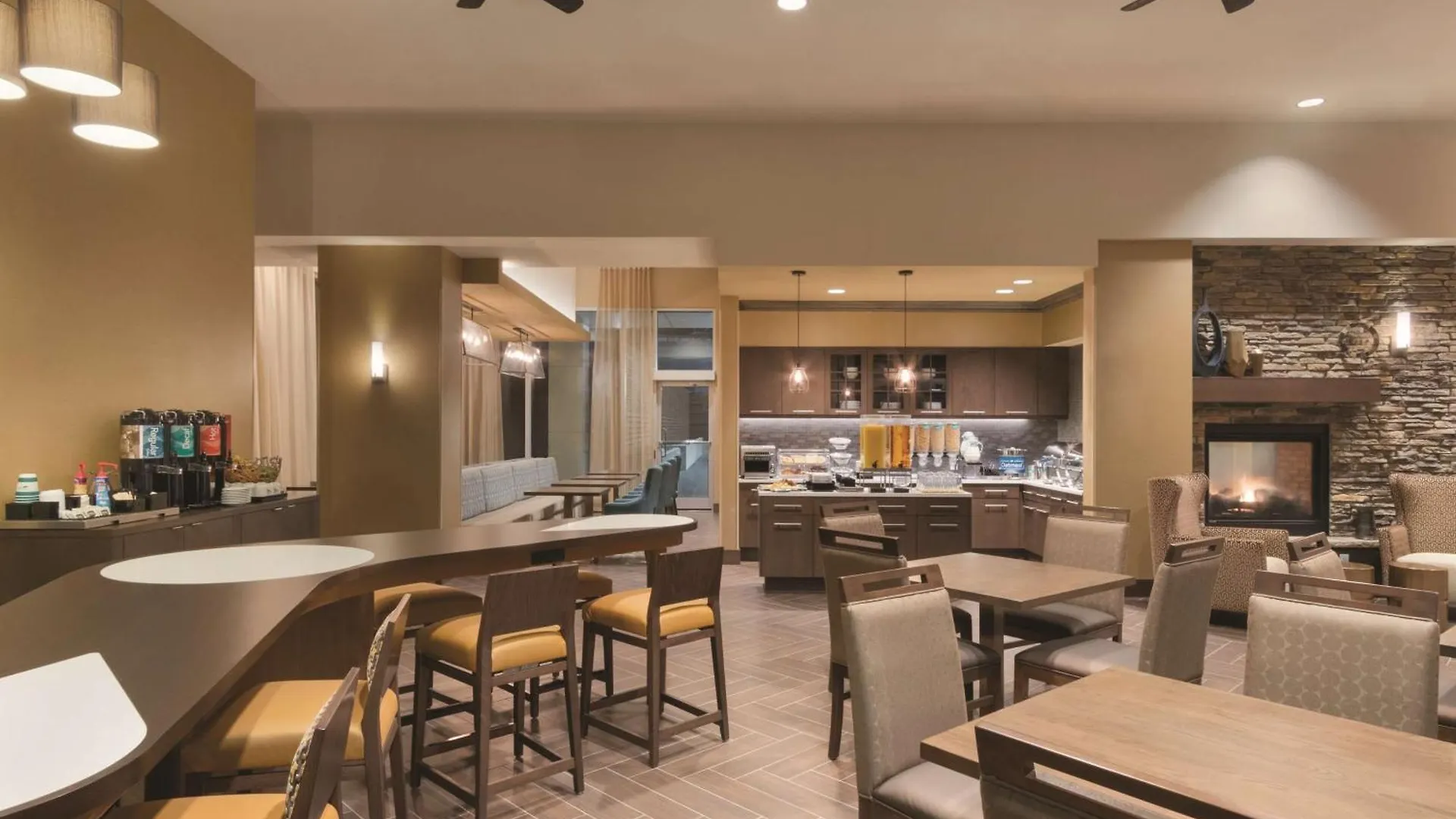 Homewood Suites By Hilton Calgary Downtown 3*,