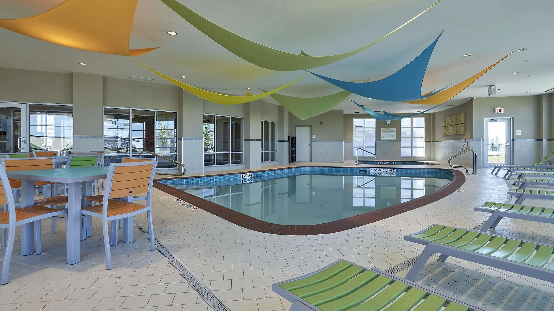 Homewood Suites By Hilton Calgary Downtown Hotel